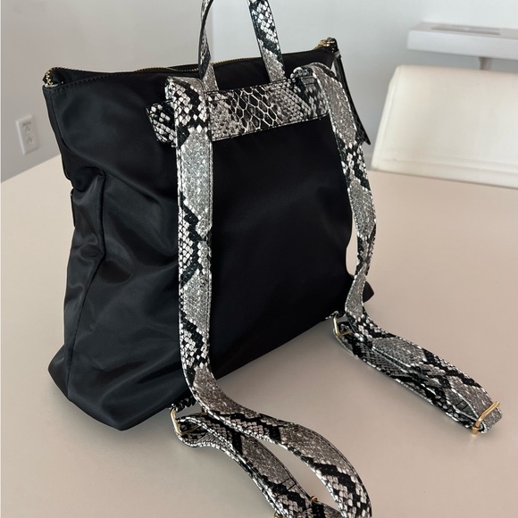 BRAND NEW VERY STYLISH KATE LANDRY BACKPACK PURSE BAG BLACK/SNAKE SKIN PRINT - Picture 5 of 10